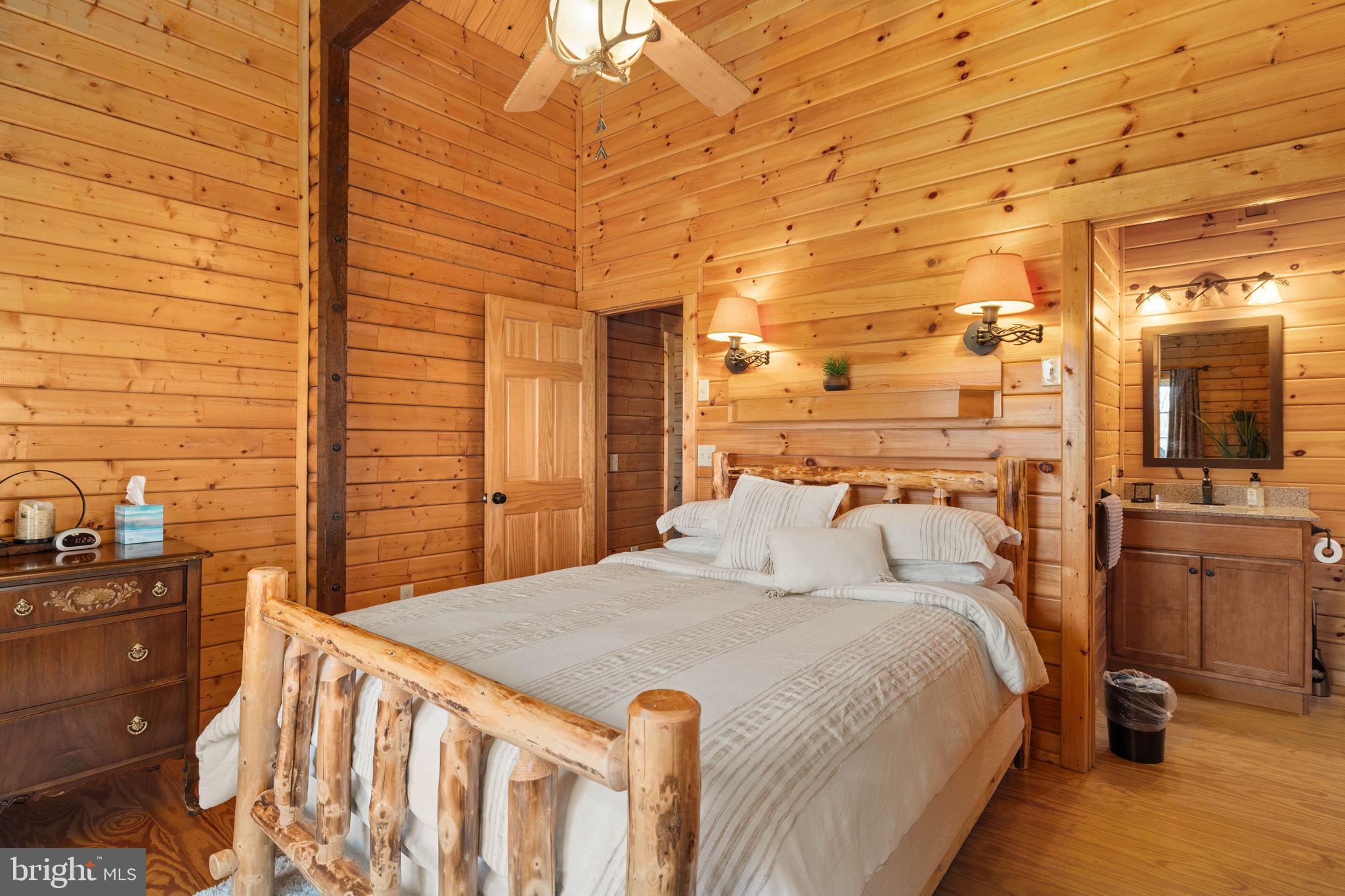 EAGLE ROCK RESORT - Residential