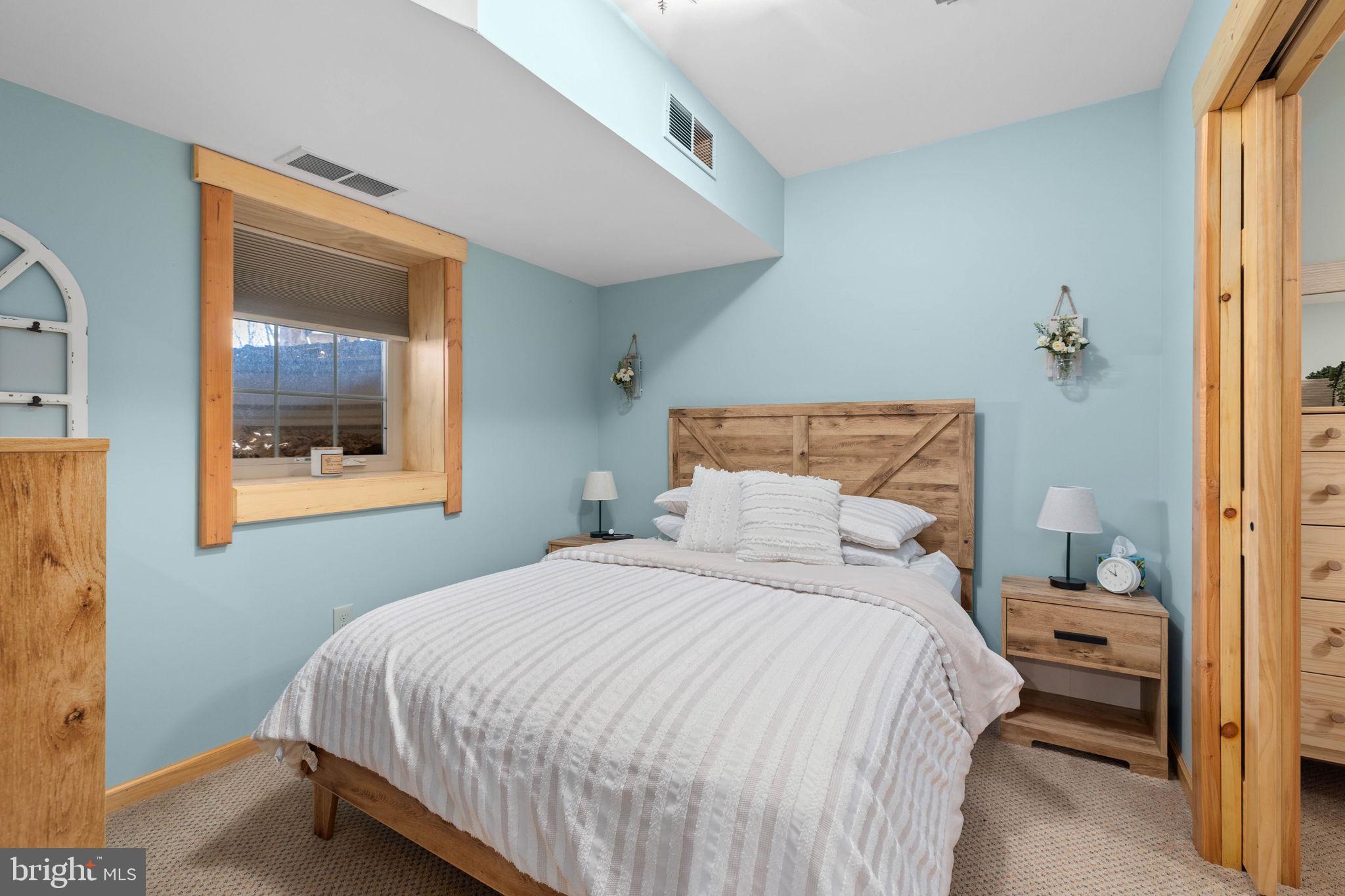 EAGLE ROCK RESORT - Residential