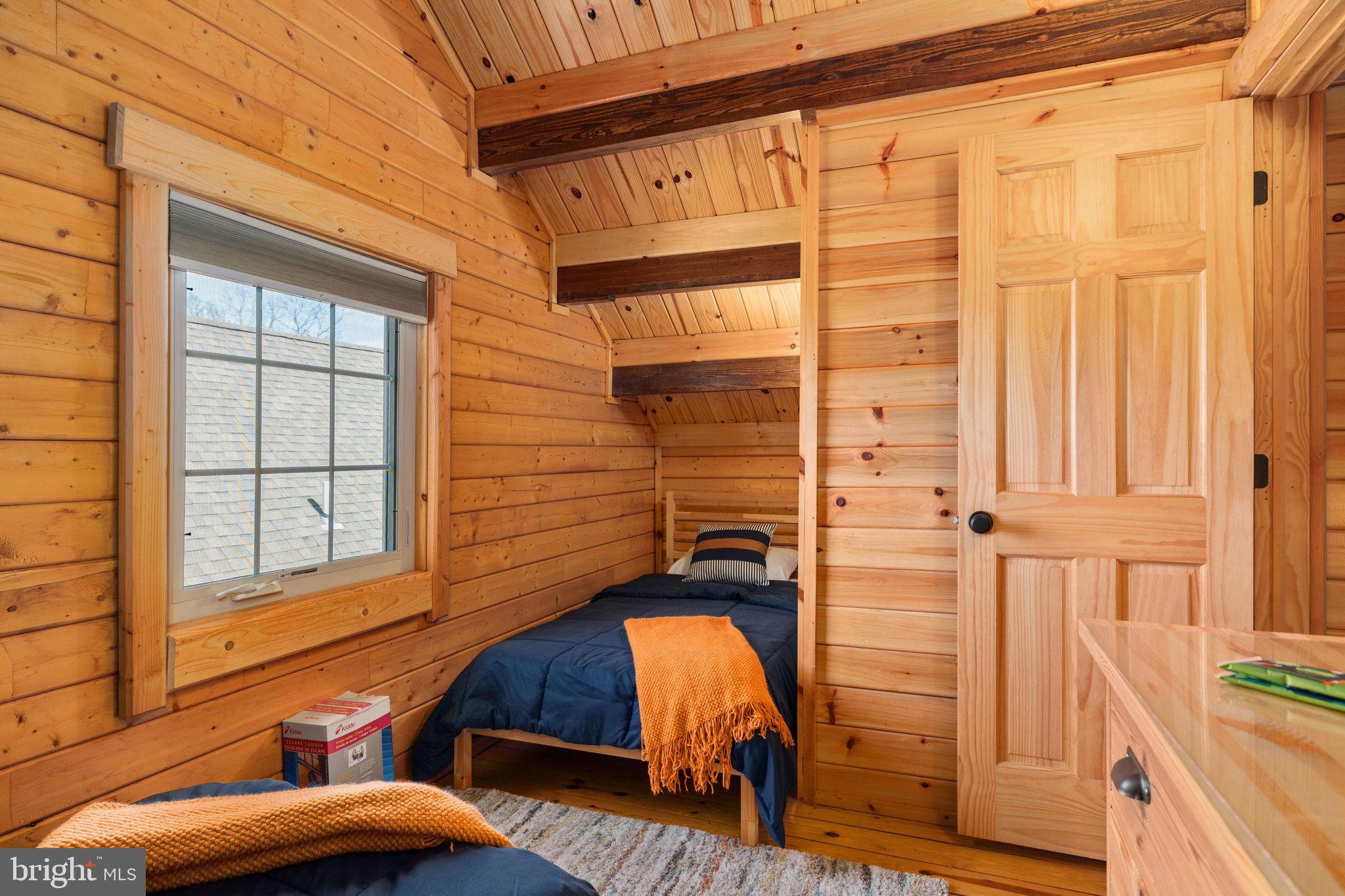 EAGLE ROCK RESORT - Residential