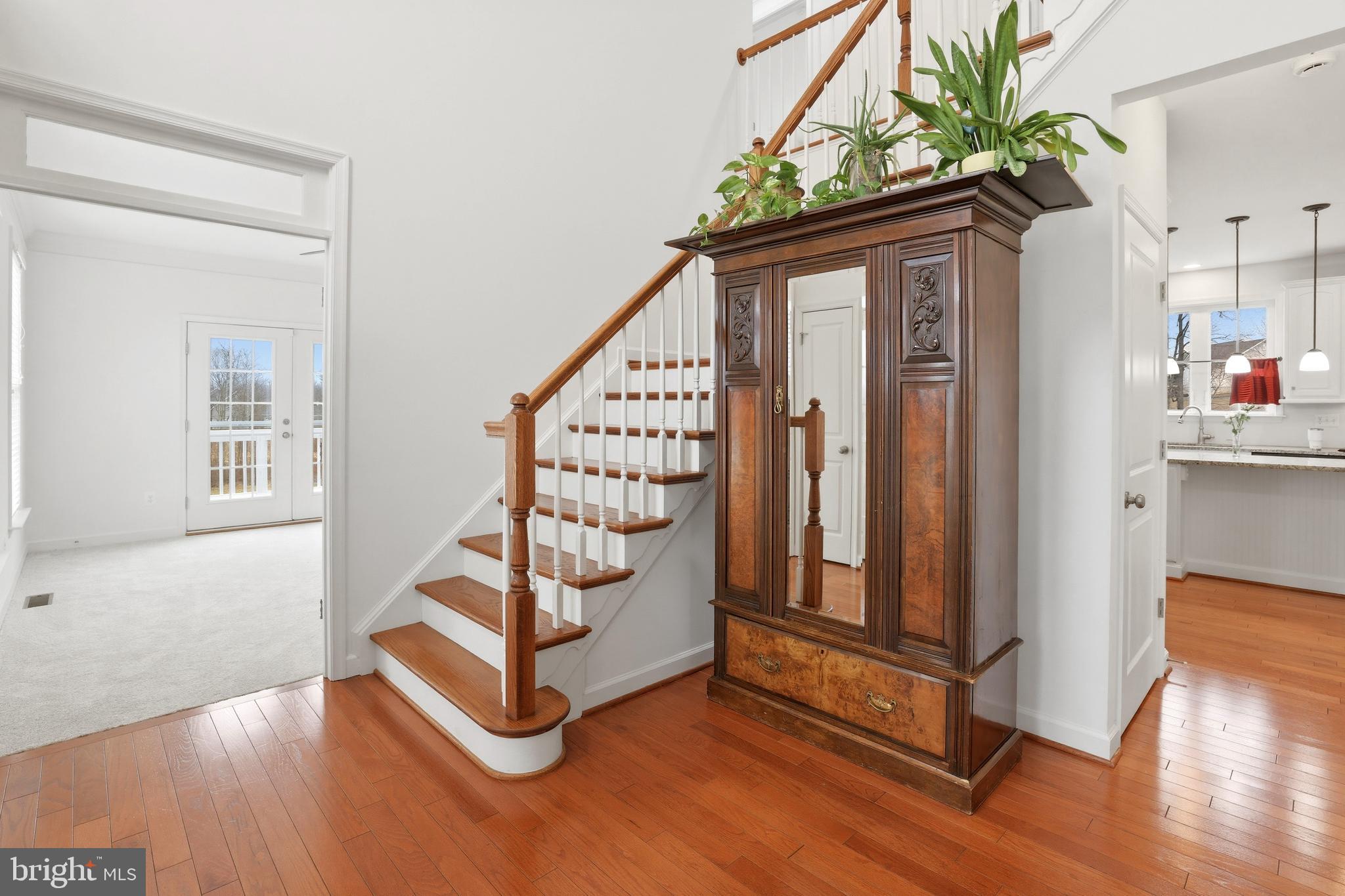 WALNUT GROVE - Residential