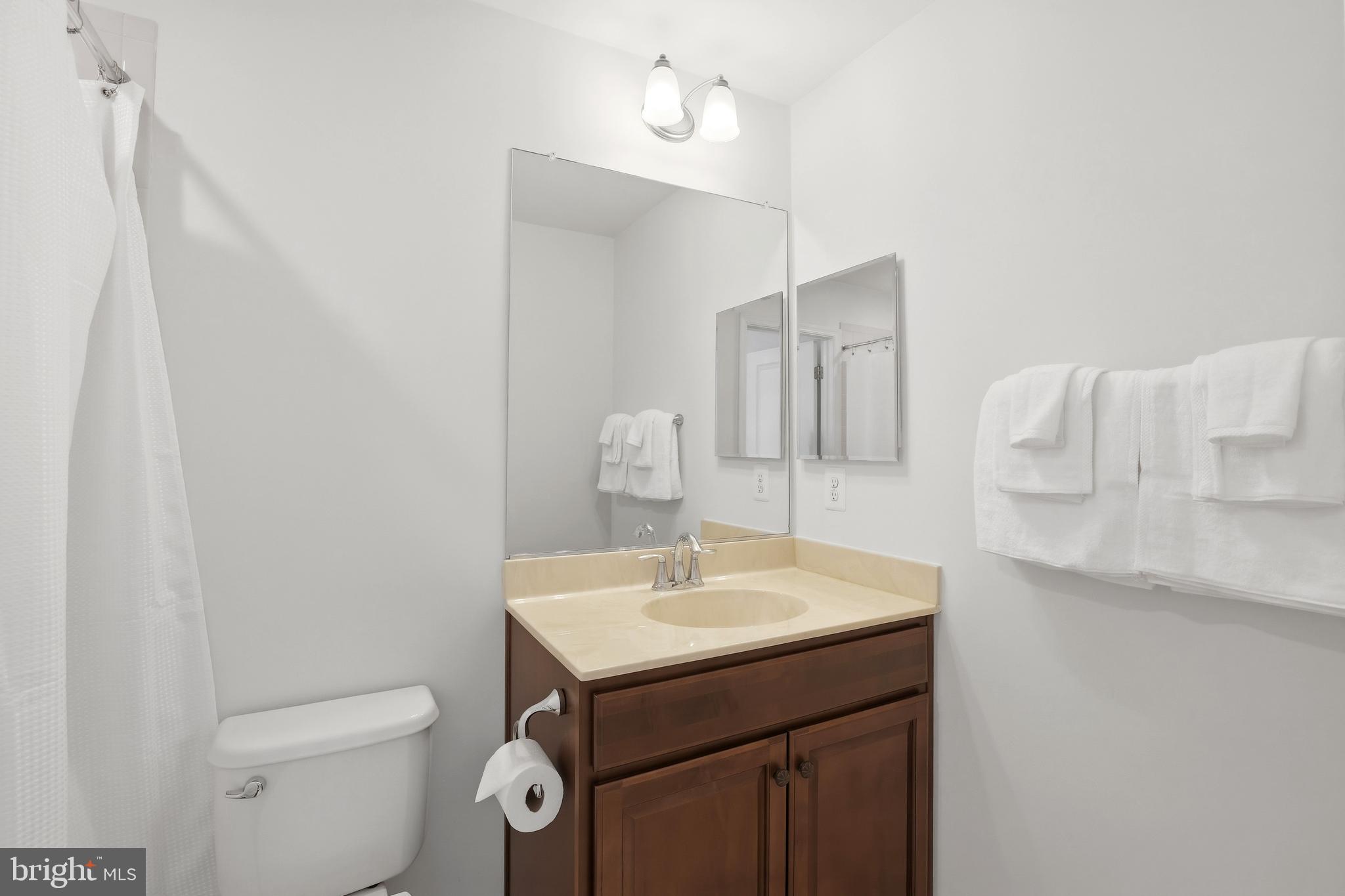 WALNUT GROVE - Residential