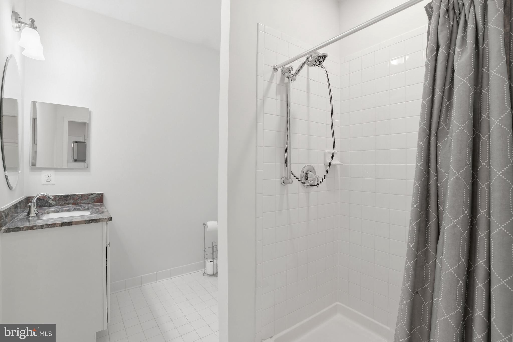 WALNUT GROVE - Residential