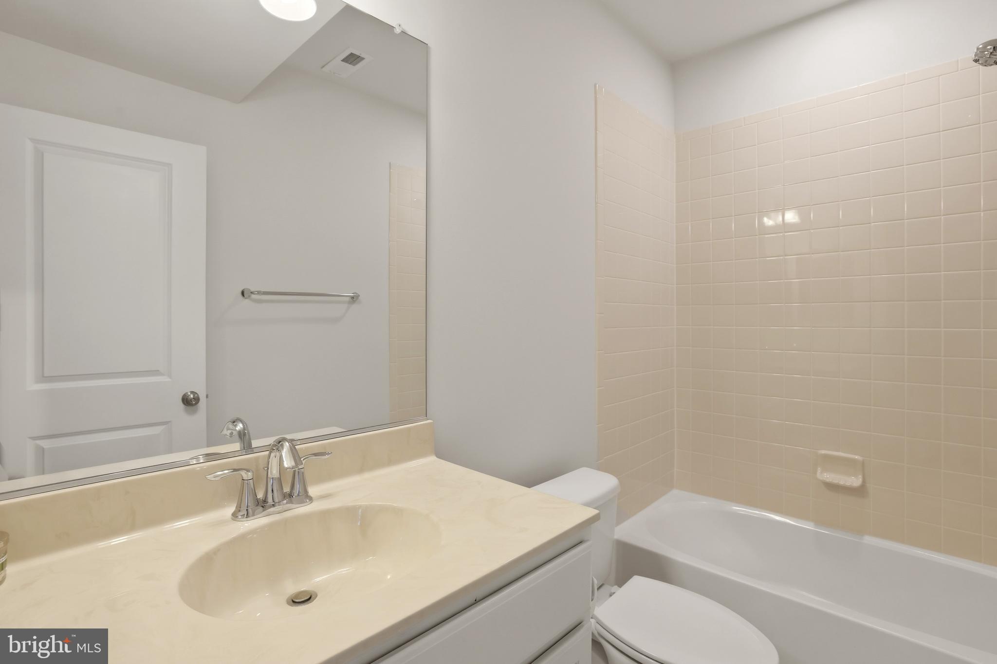 WALNUT GROVE - Residential