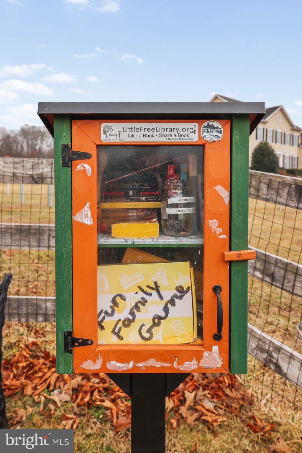 WALNUT GROVE - Residential