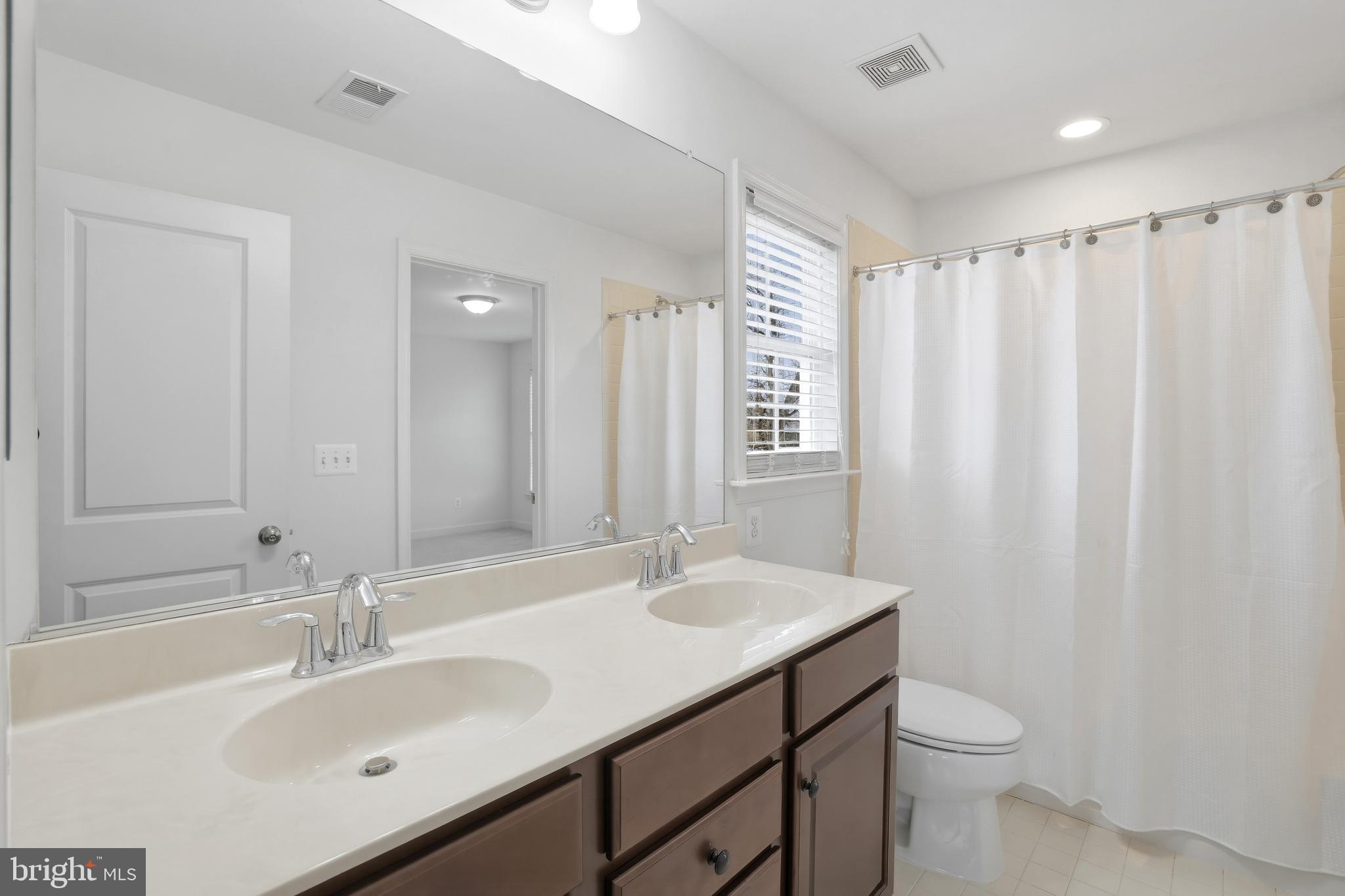 WALNUT GROVE - Residential