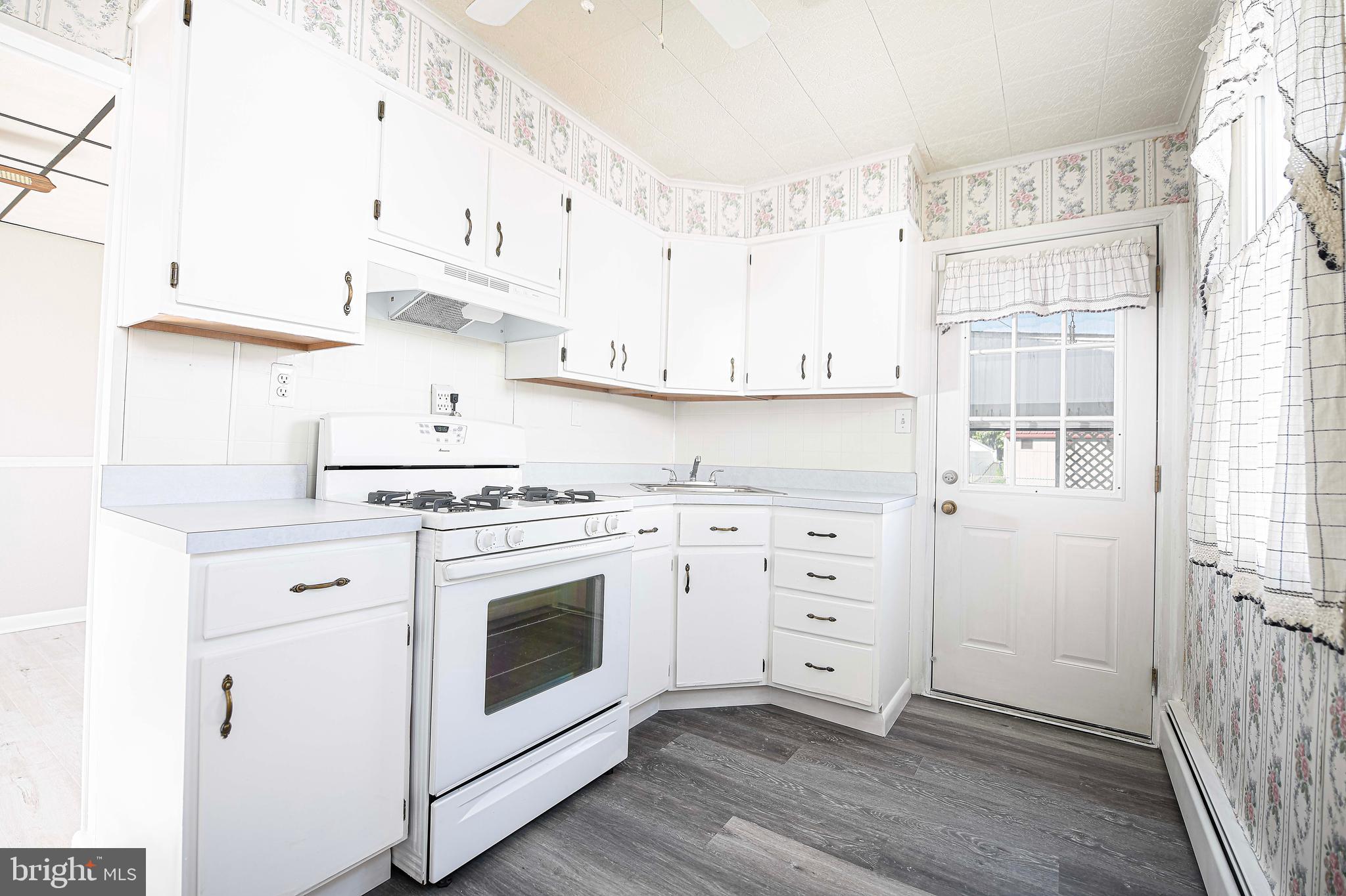 LOGAN VILLAGE - Residential