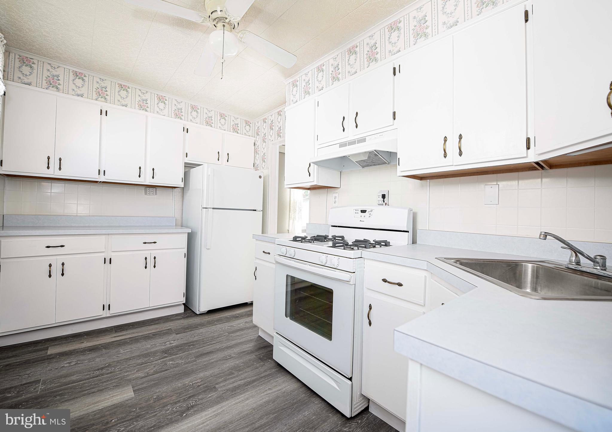 LOGAN VILLAGE - Residential