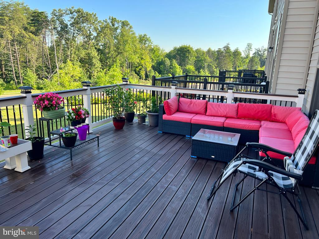 GATEWAY COMMONS - Residential Lease