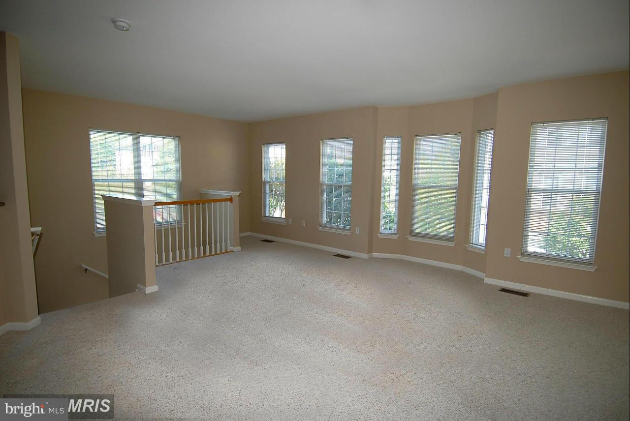 HIGH POINTE AT JEFFERSON PARK - Residential Lease