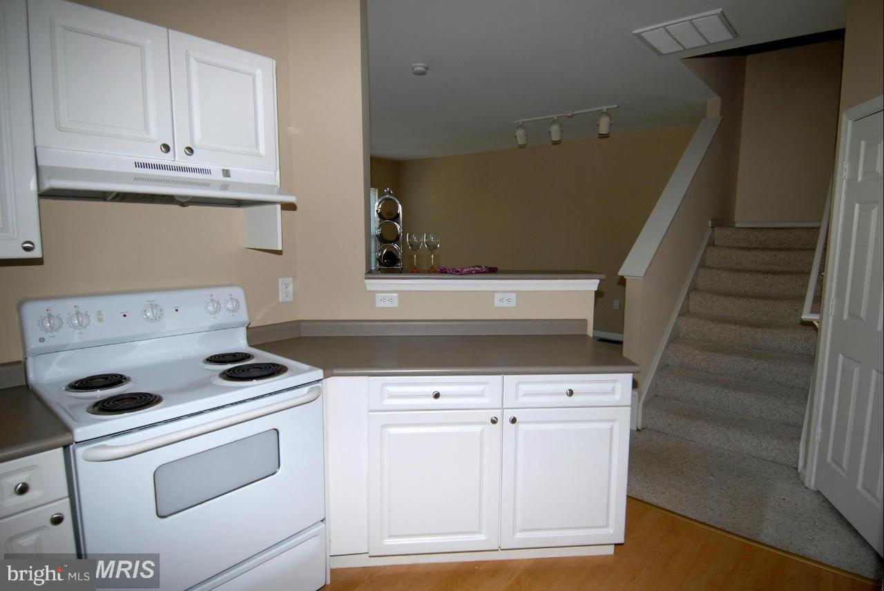 HIGH POINTE AT JEFFERSON PARK - Residential Lease