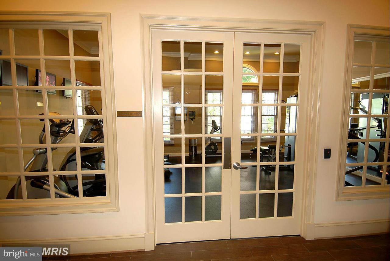 HIGH POINTE AT JEFFERSON PARK - Residential Lease