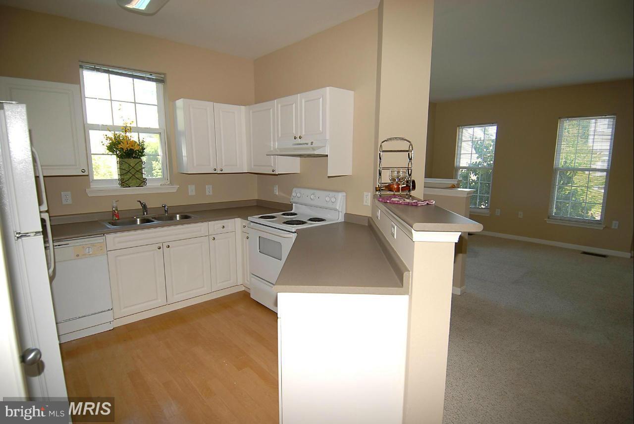 HIGH POINTE AT JEFFERSON PARK - Residential Lease