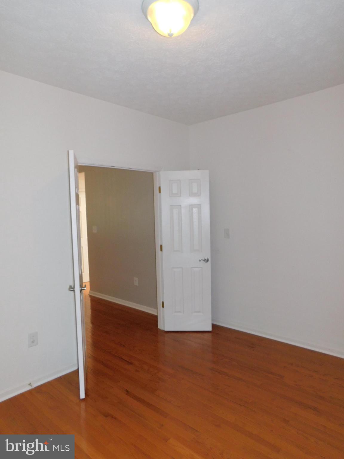 CROWN GRANT - Residential Lease