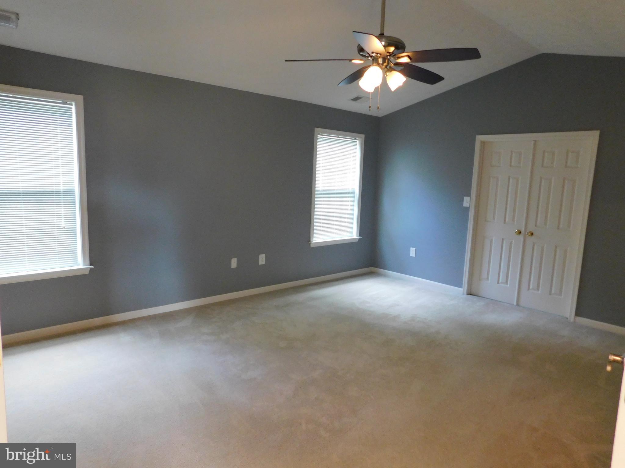 CROWN GRANT - Residential Lease