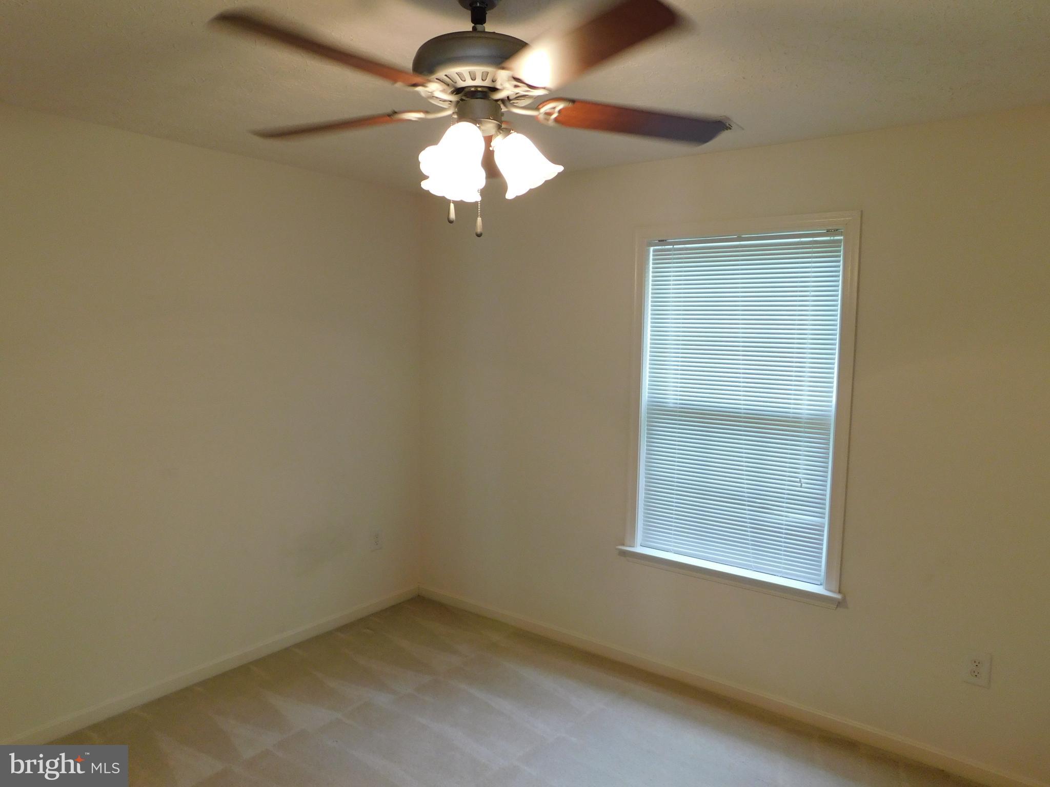 CROWN GRANT - Residential Lease