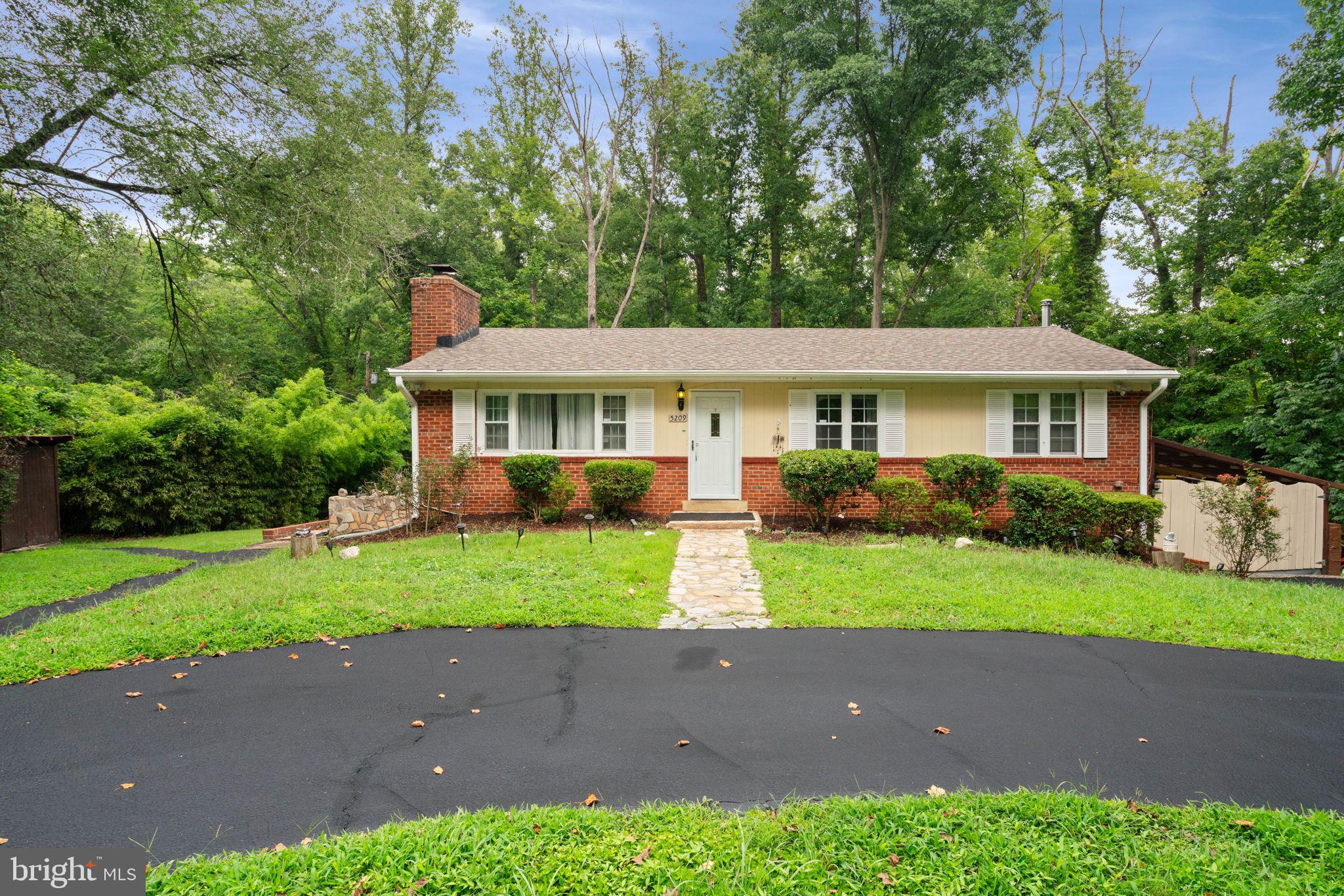 5209 YUMA COURT