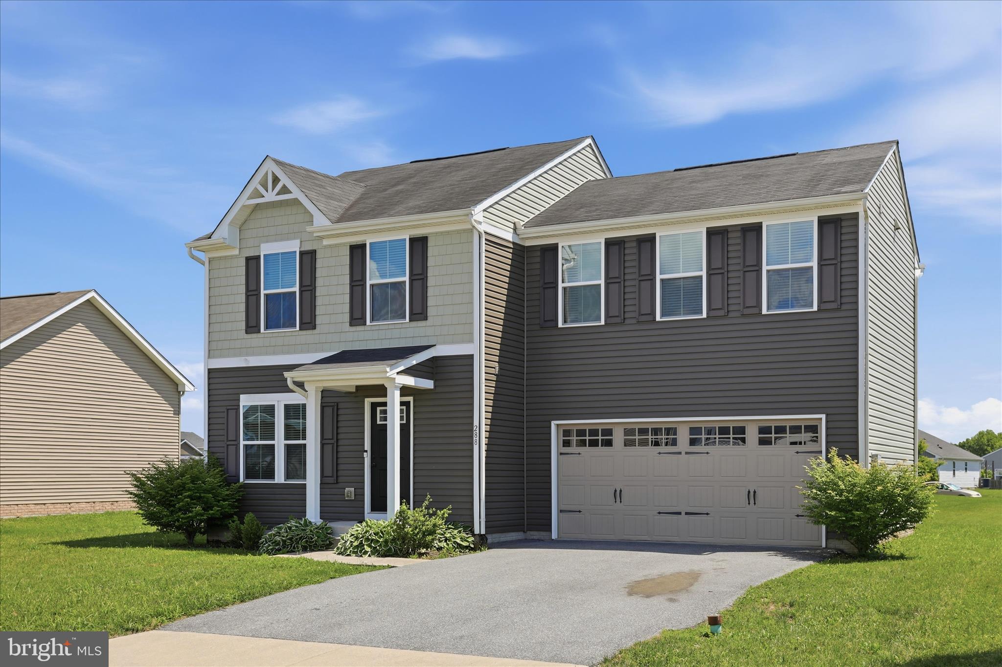 288 ALDERSHOT DRIVE