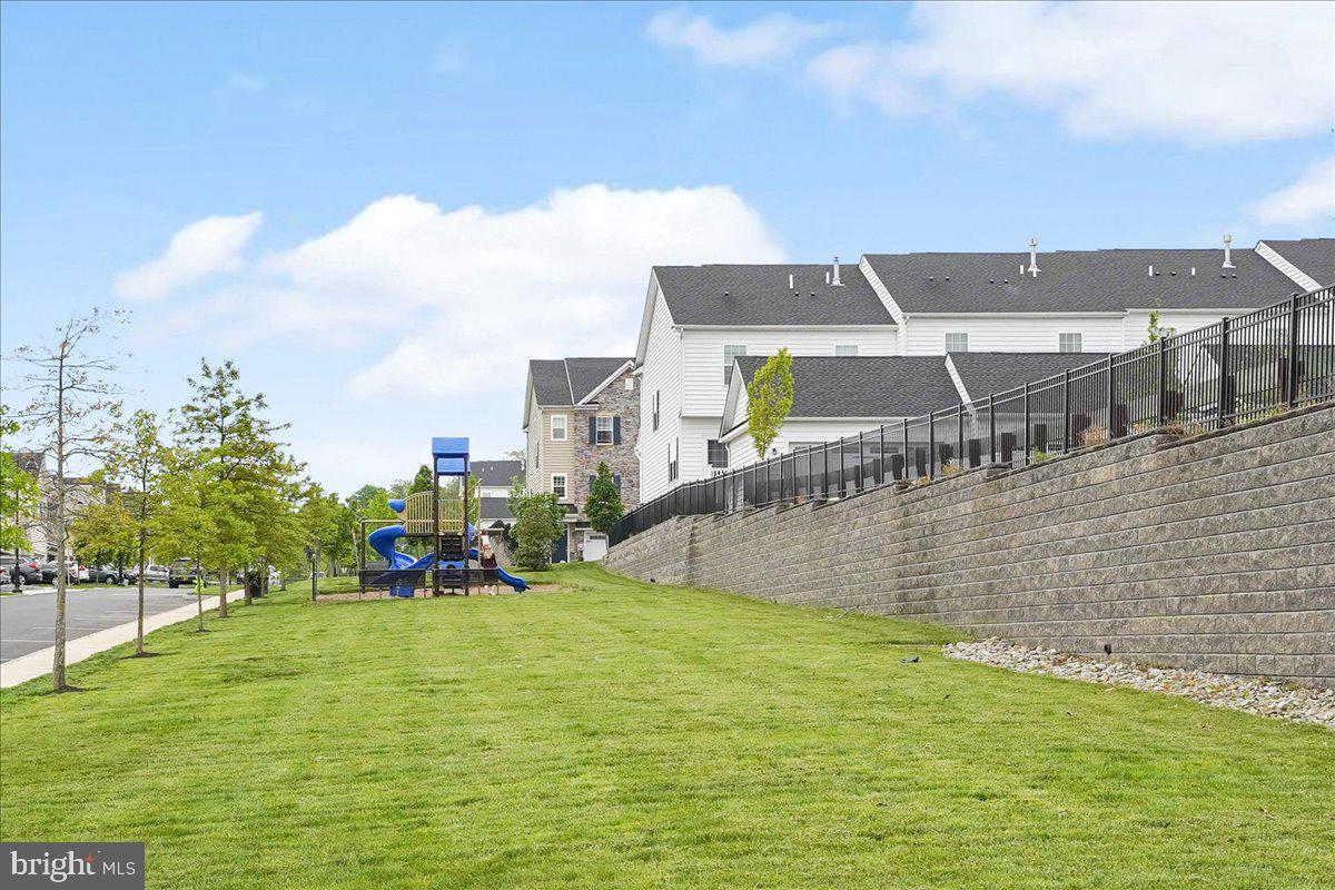 THE RES AT ROSE TREE - Residential