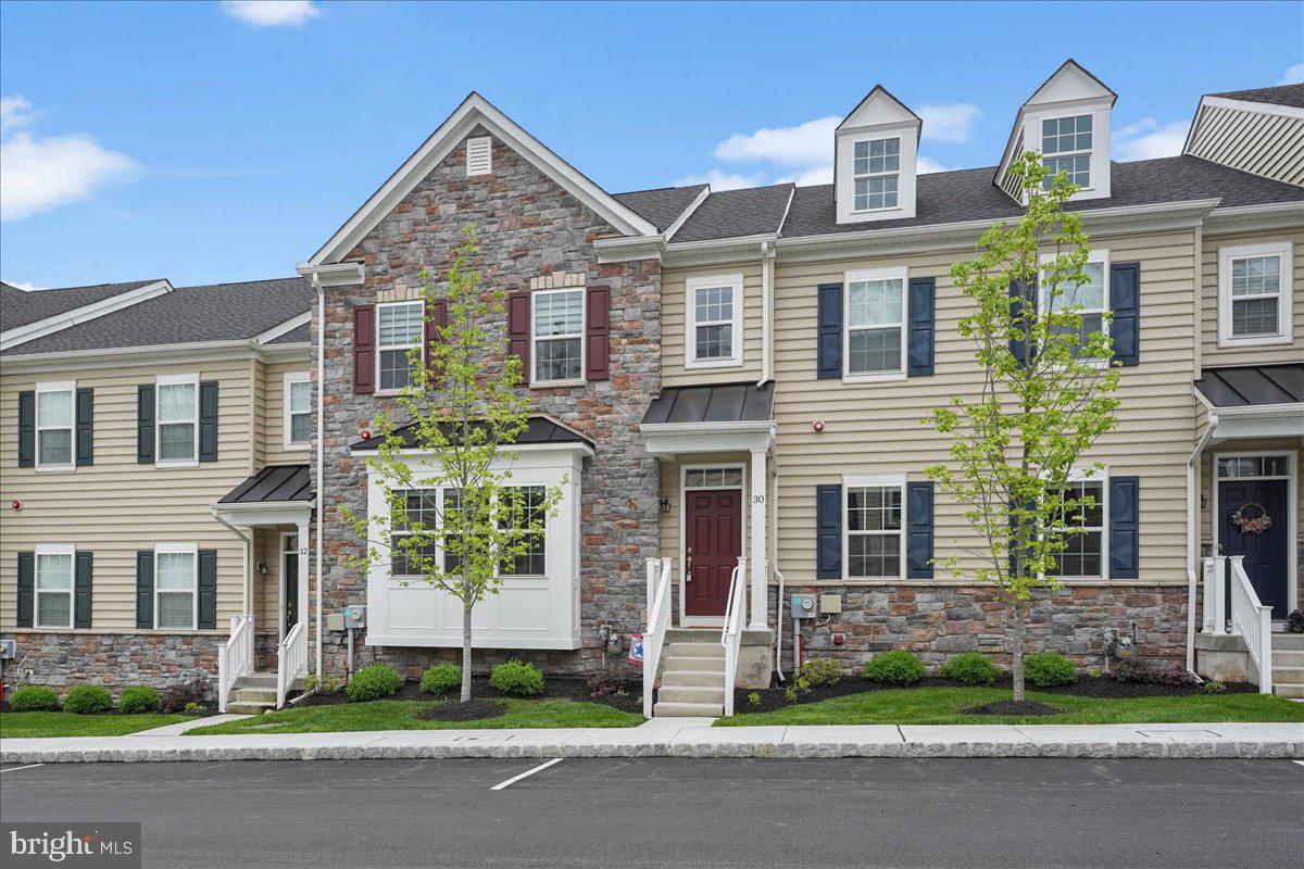 THE RES AT ROSE TREE - Residential