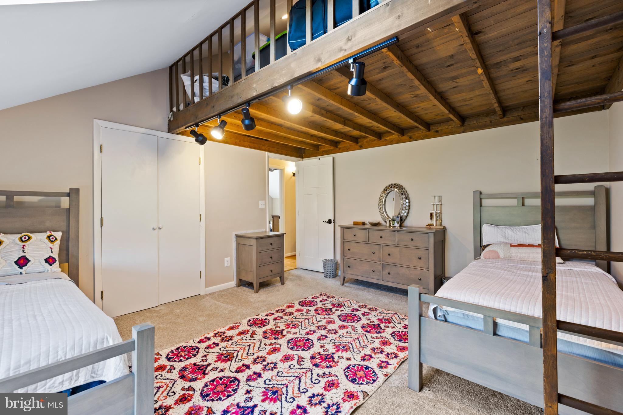 GREENLANDS HUNT VALLEY - Residential