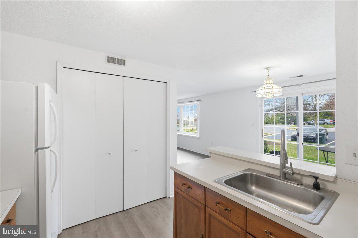 MOUNTAIN VIEW - Residential