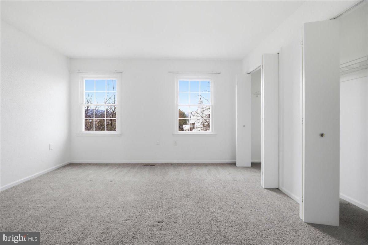 MOUNTAIN VIEW - Residential