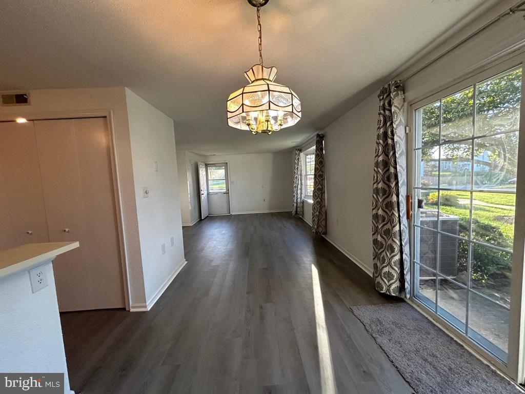 MOUNTAIN VIEW - Residential