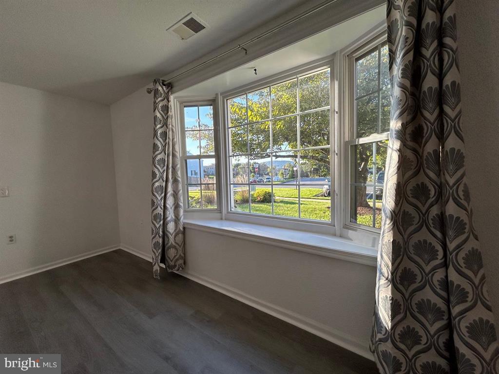 MOUNTAIN VIEW - Residential