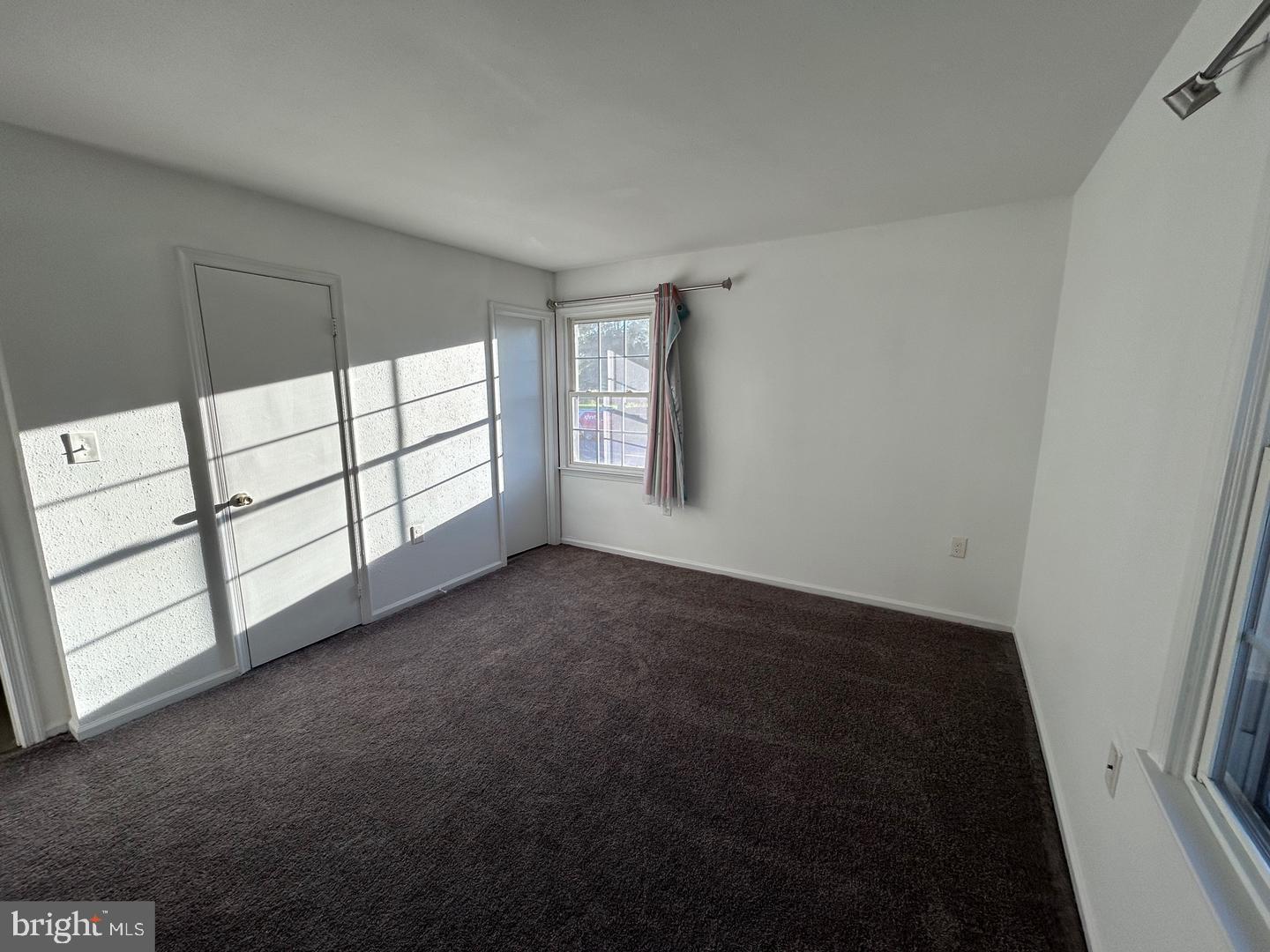 MOUNTAIN VIEW - Residential