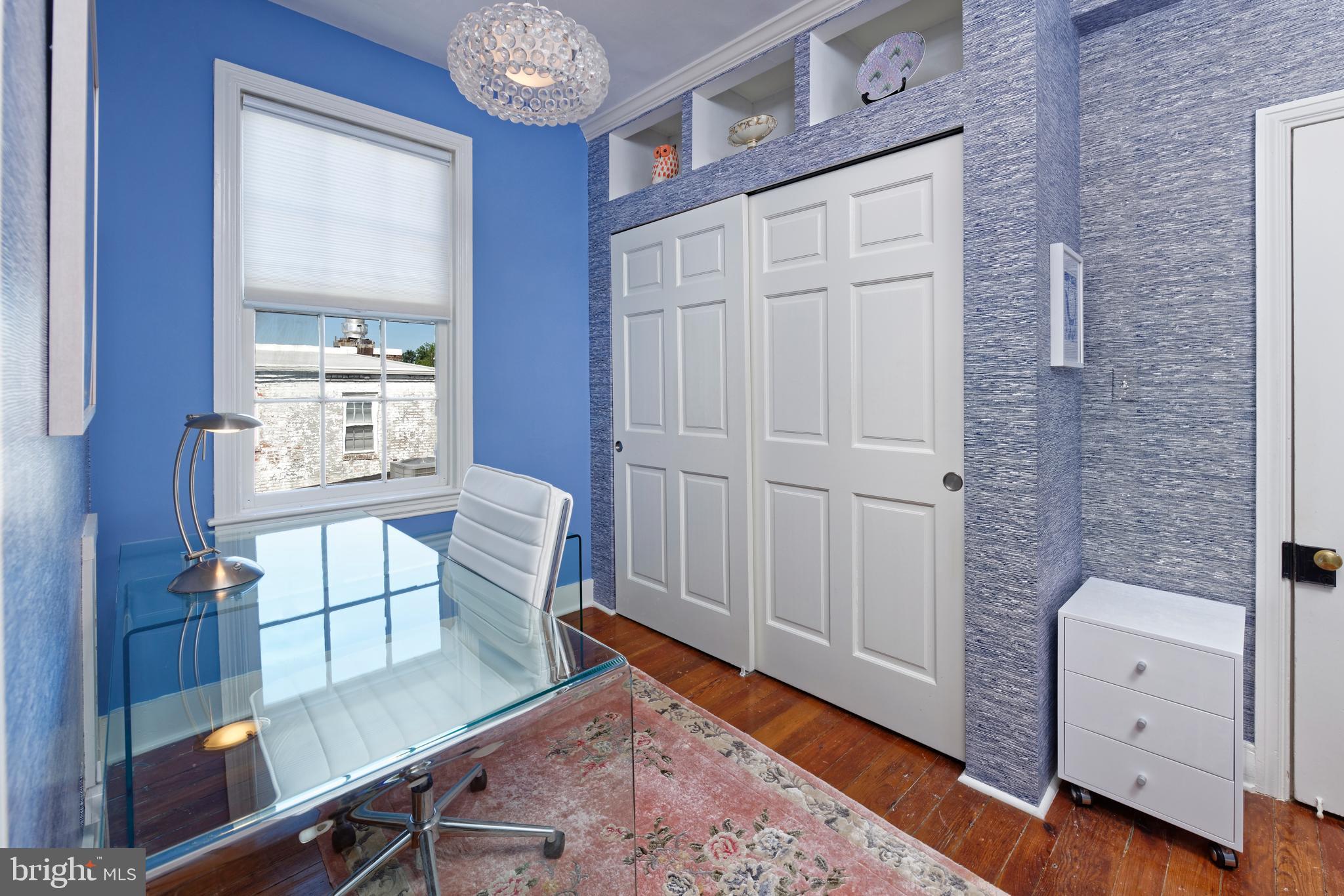 OLD TOWN ALEXANDRIA - Residential