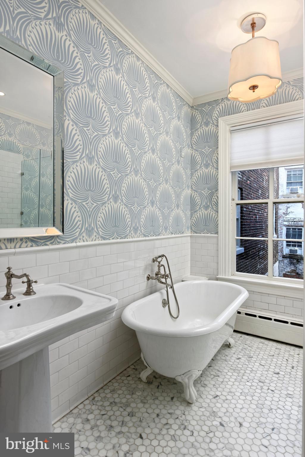 OLD TOWN ALEXANDRIA - Residential