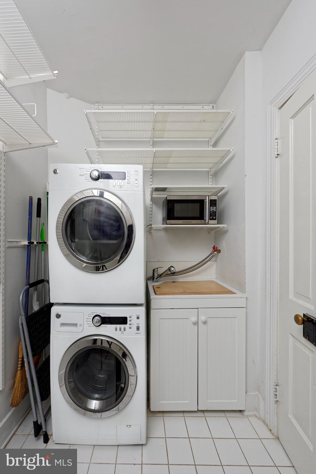 OLD TOWN ALEXANDRIA - Residential