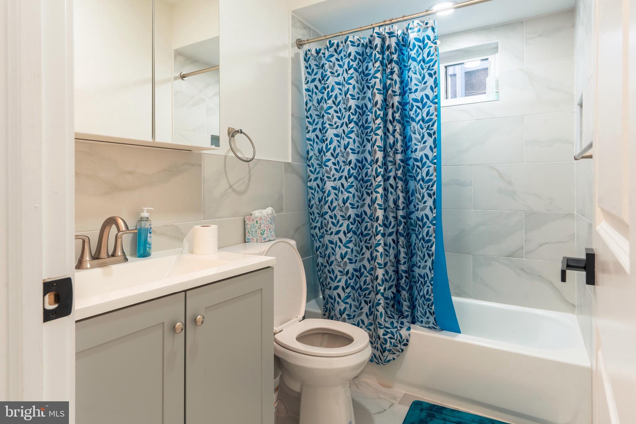 KENSINGTON - Residential