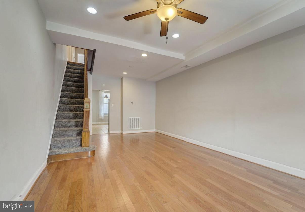 3129 FLEET STREET