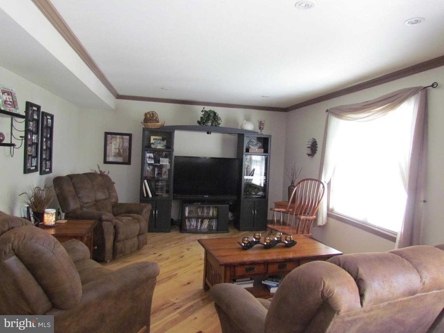 HUNTERS RUN - Residential