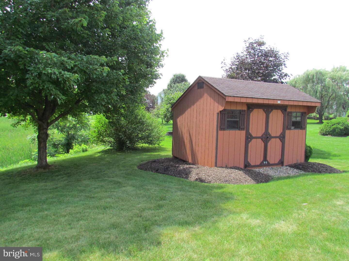 HUNTERS RUN - Residential