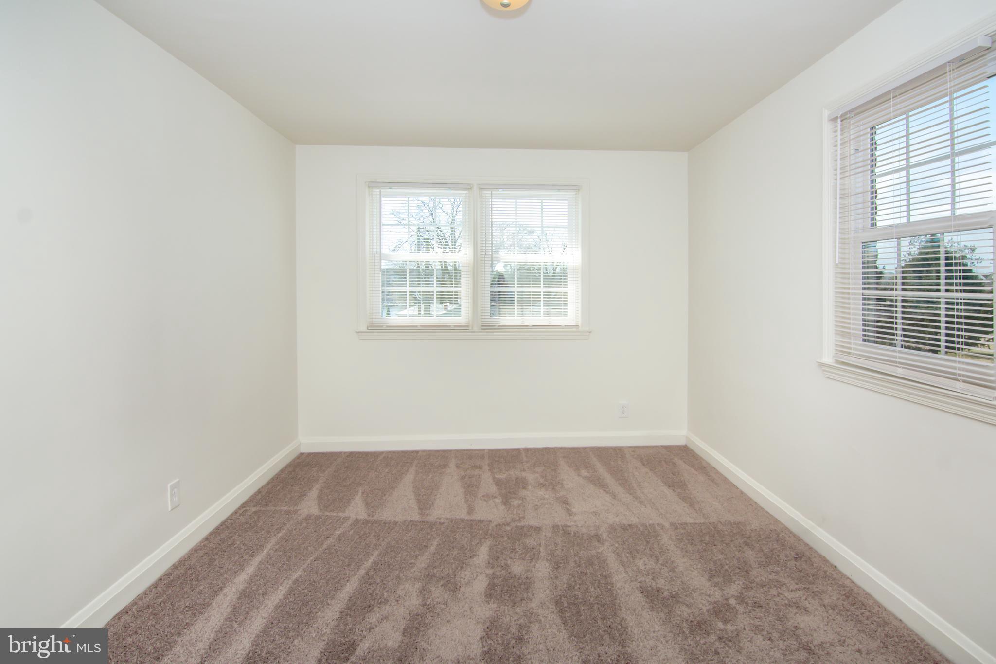 MIDDLE RIVER - Residential Lease