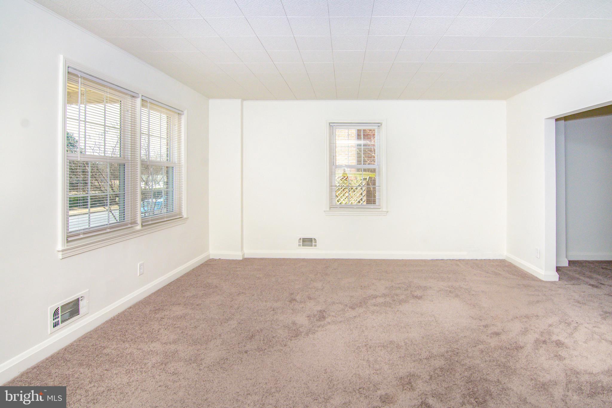 MIDDLE RIVER - Residential Lease