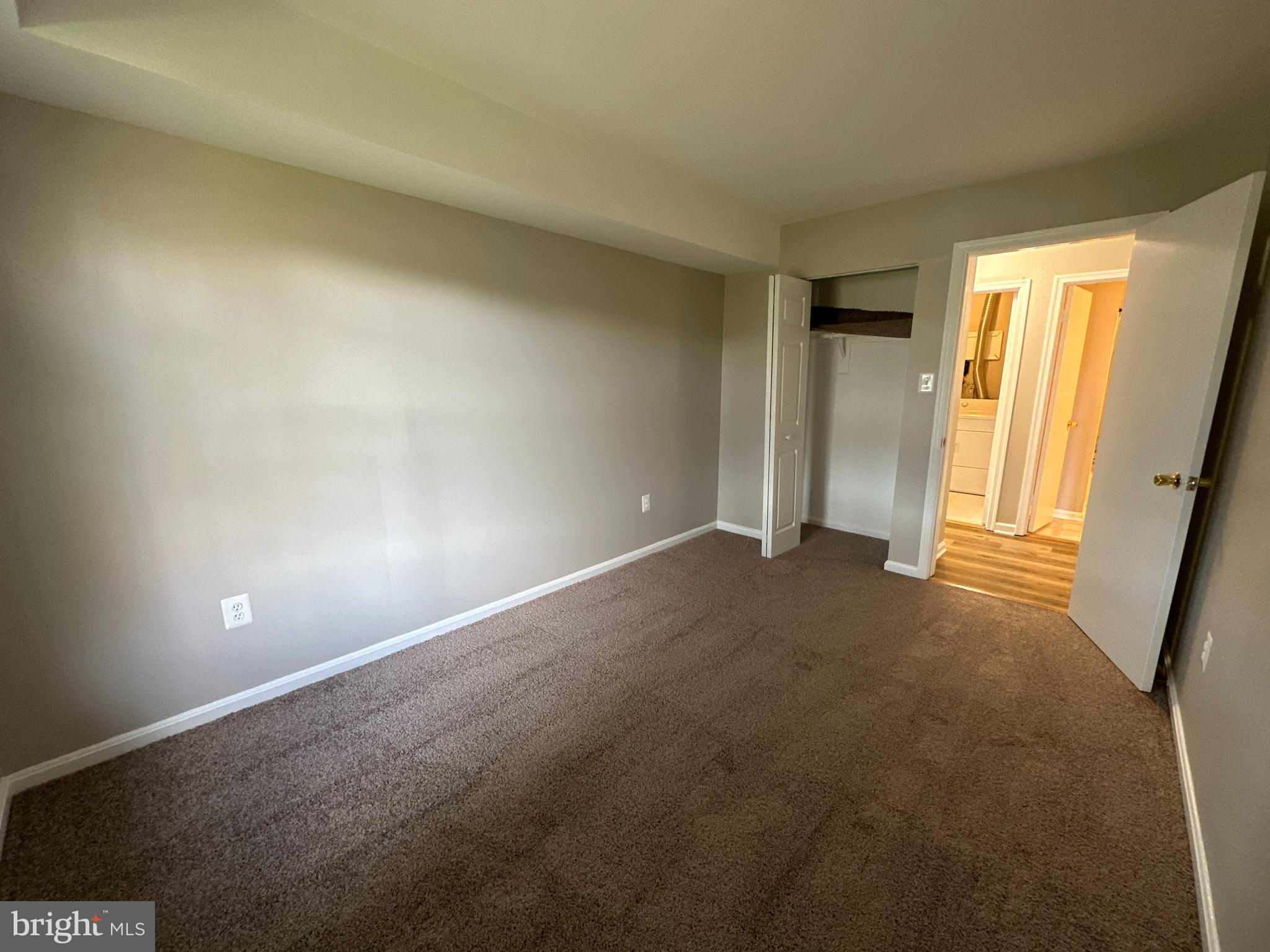 GREENHILLS - Residential Lease