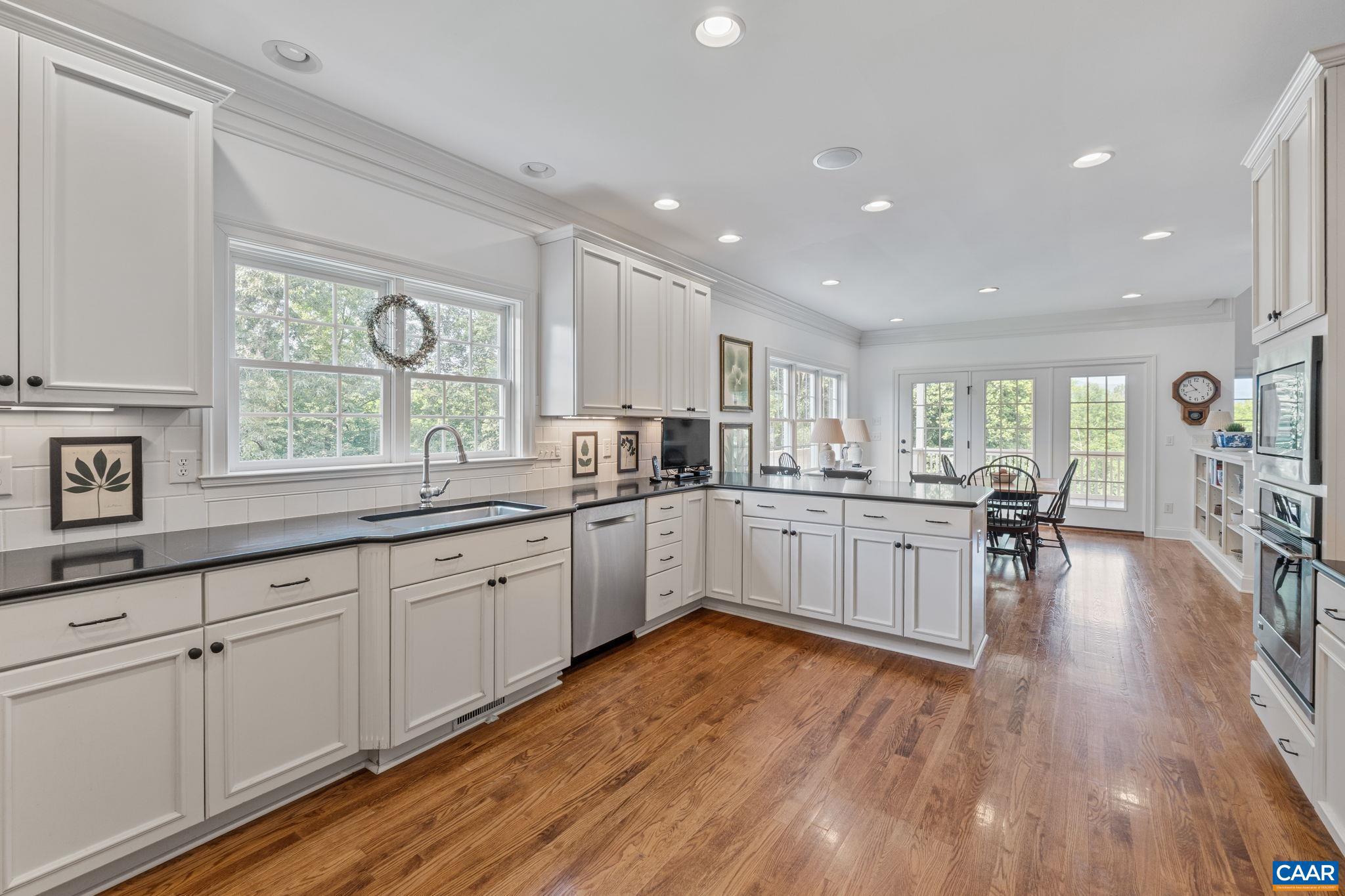 FOXCHASE - Residential