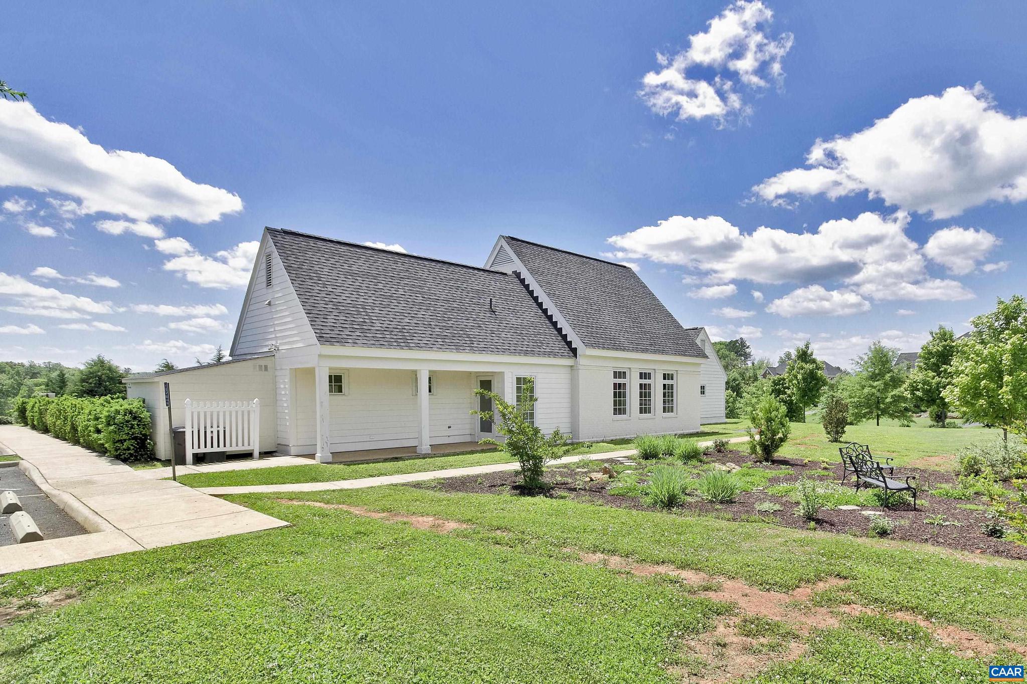 FOXCHASE - Residential