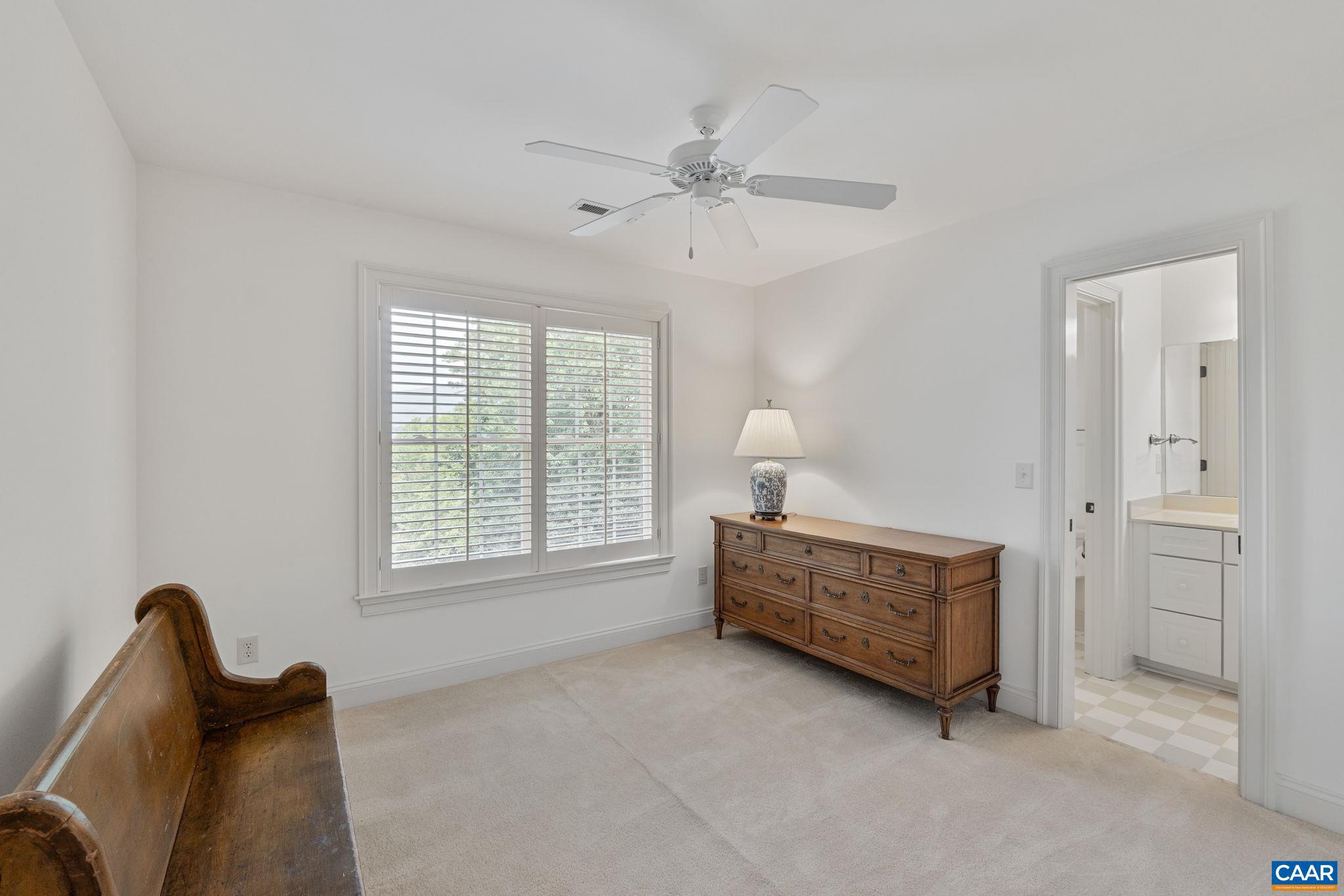 FOXCHASE - Residential