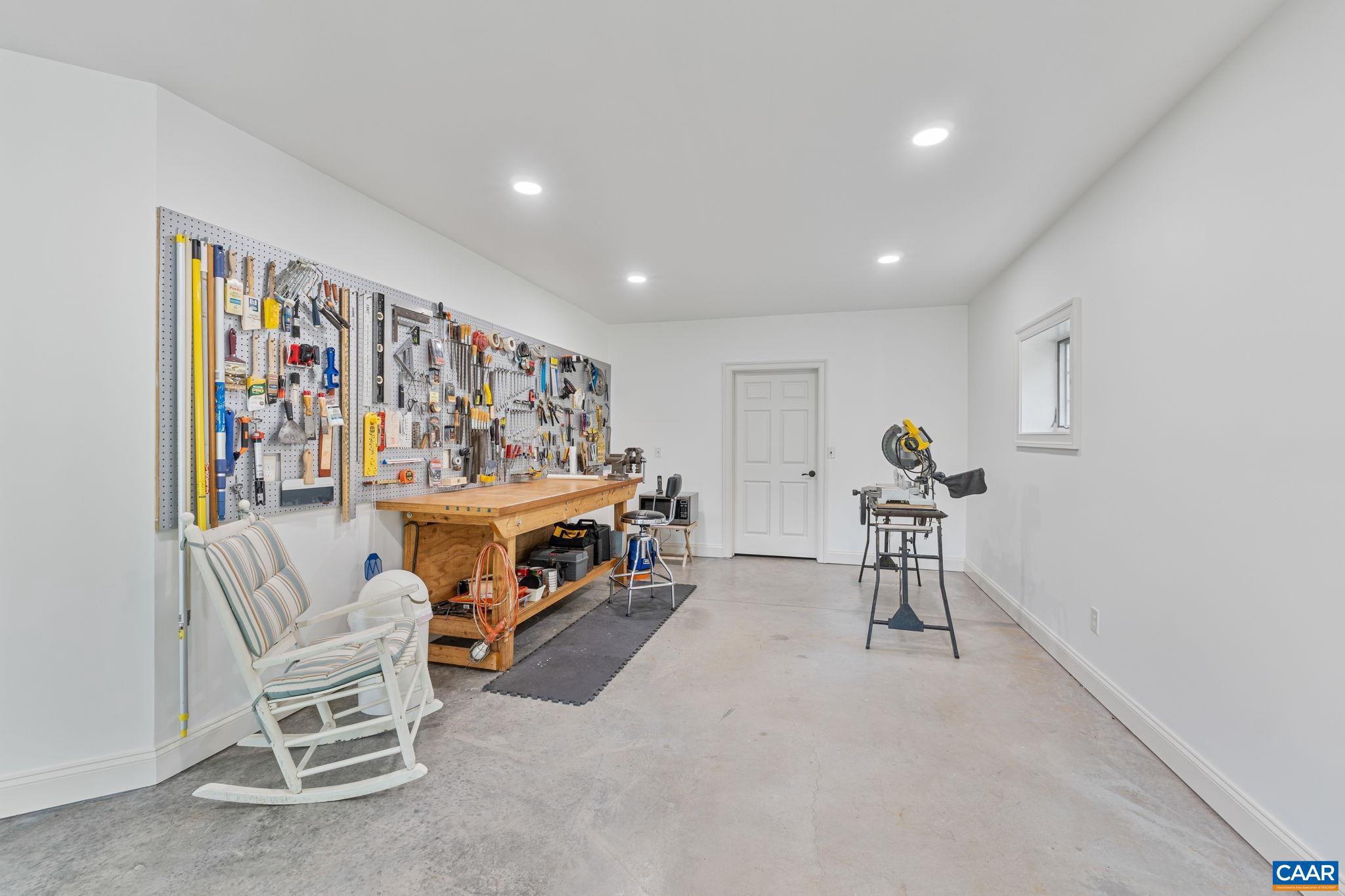 FOXCHASE - Residential