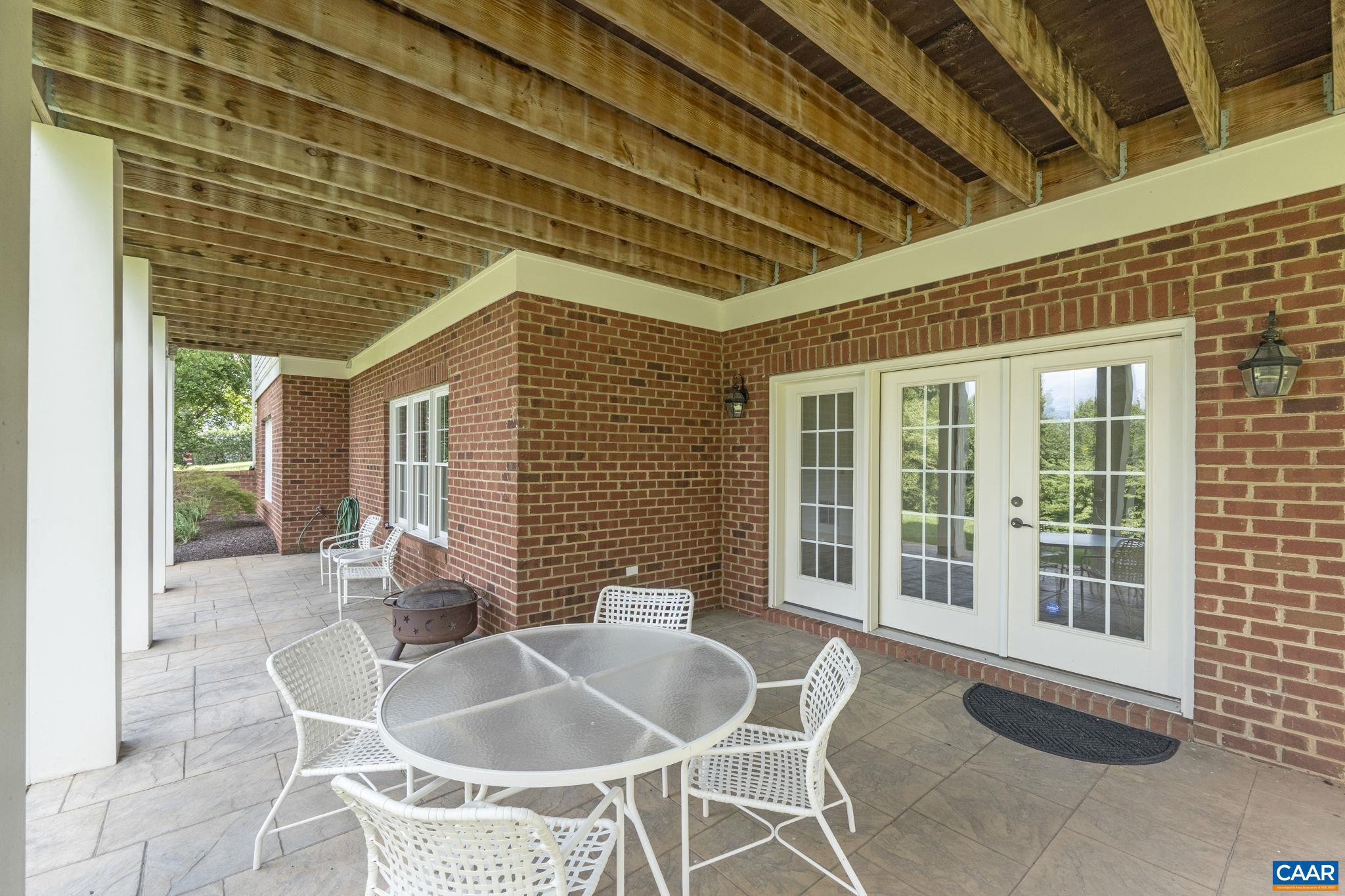 FOXCHASE - Residential