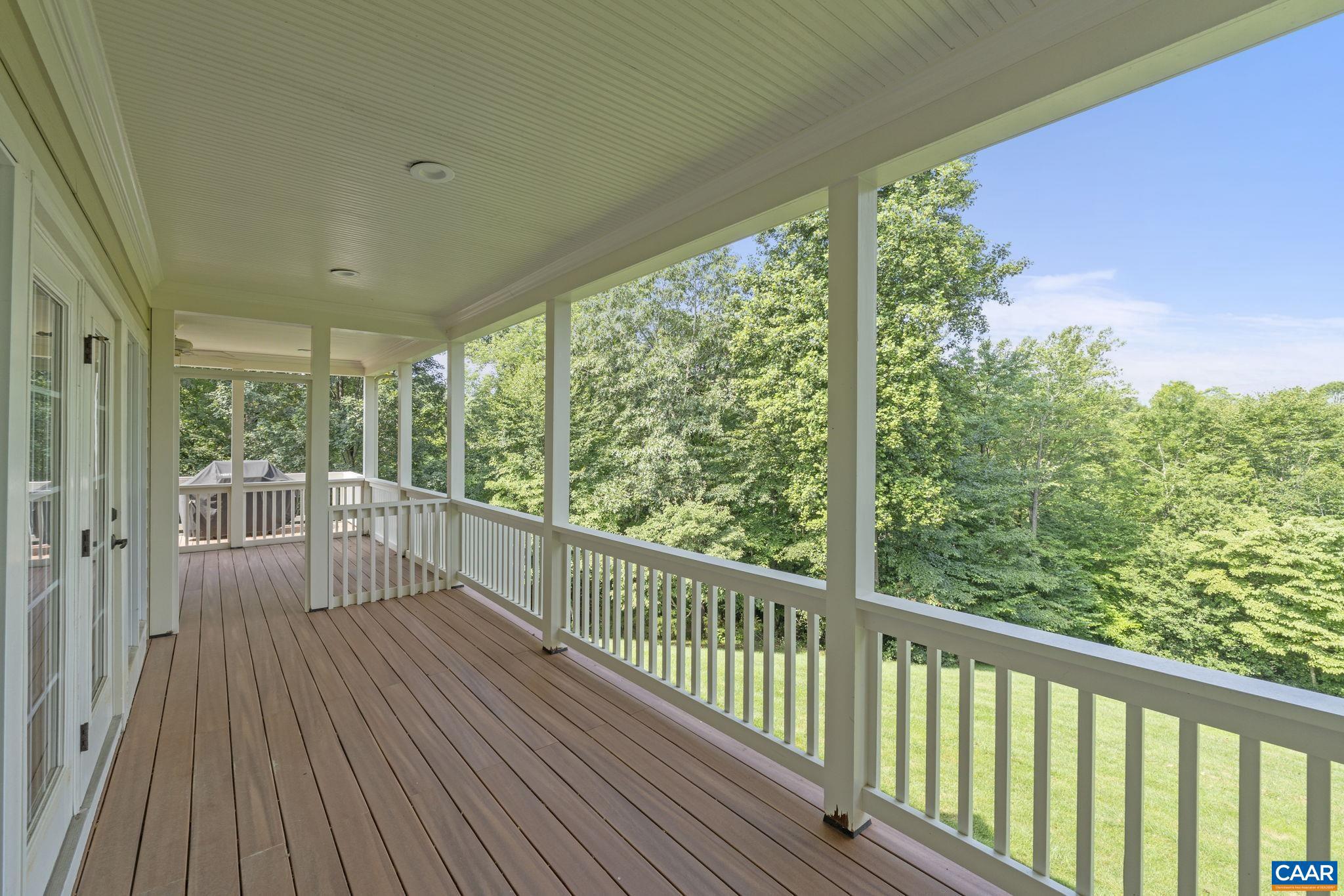 FOXCHASE - Residential