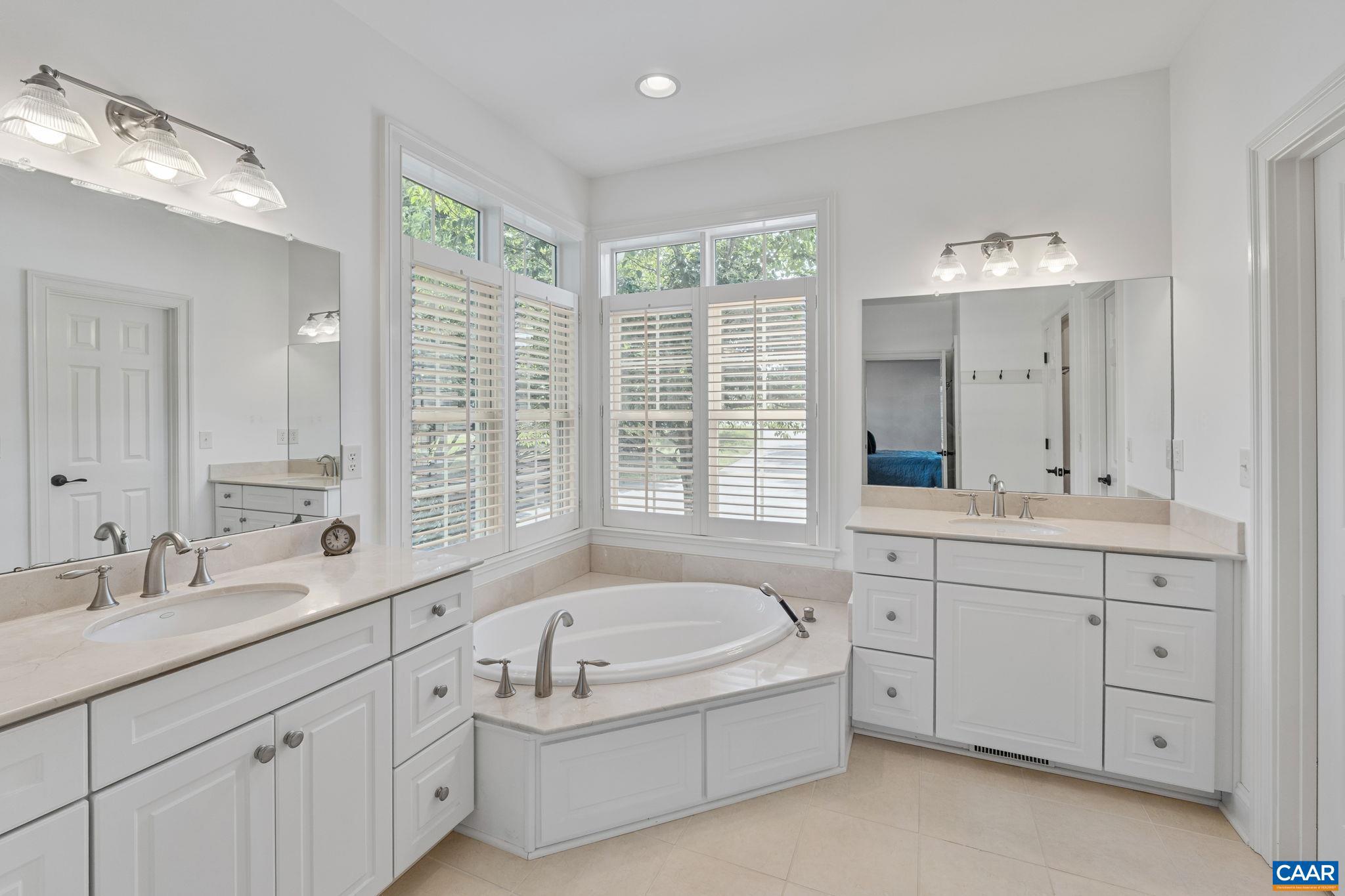 FOXCHASE - Residential