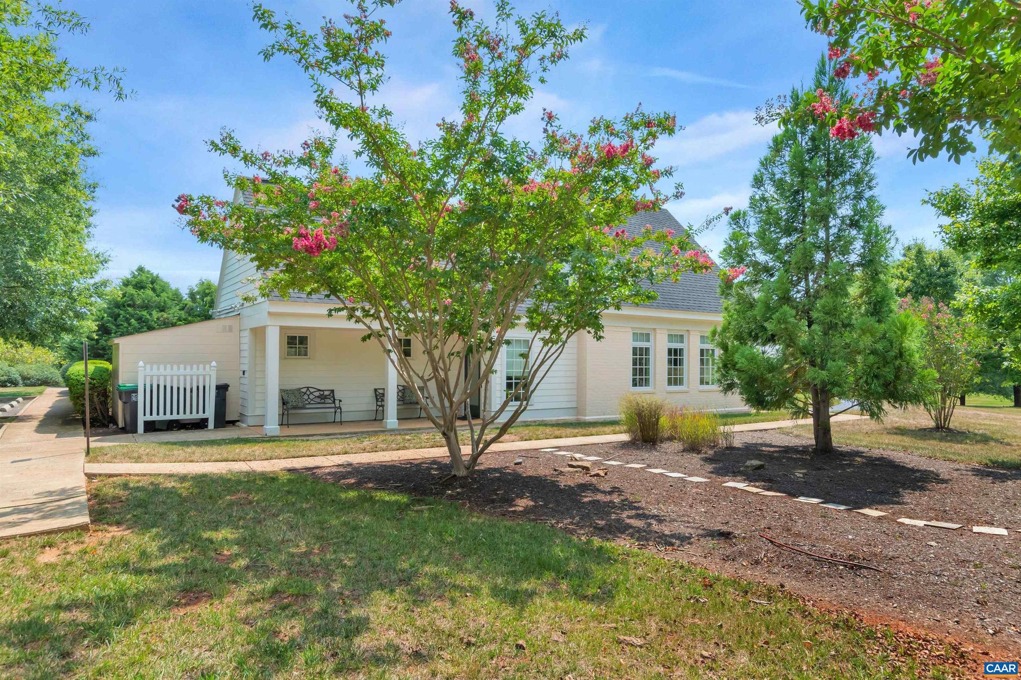 FOXCHASE - Residential