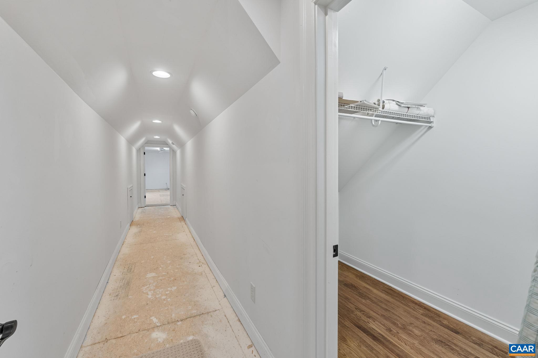 FOXCHASE - Residential