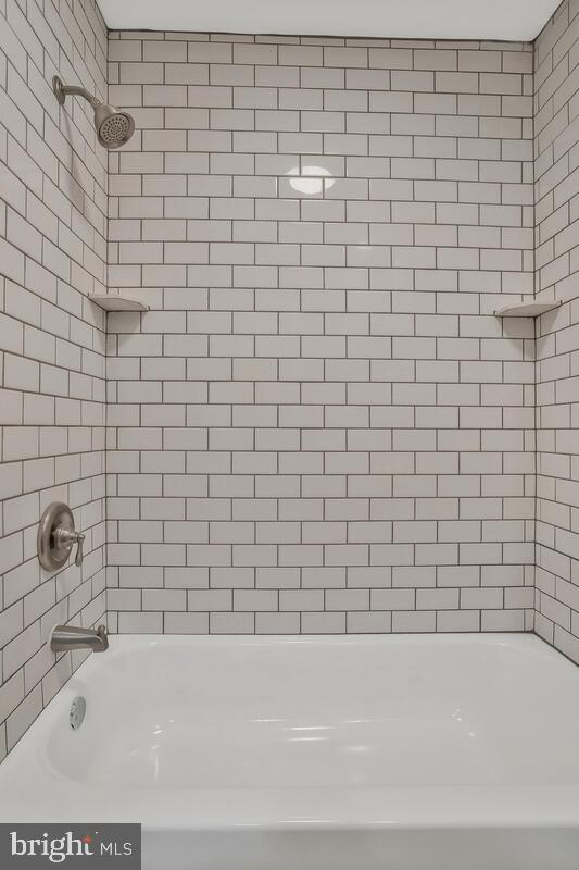 CRYSTAL BROOKE MANOR - Residential Lease