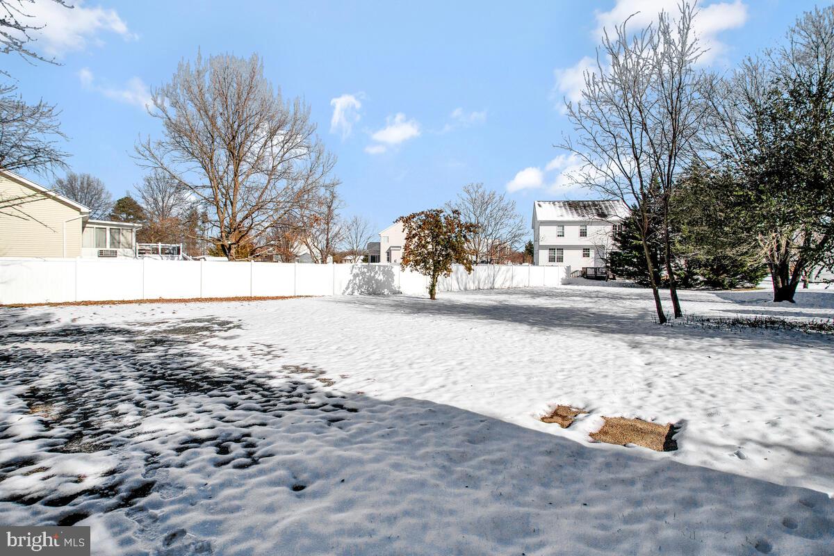 CRYSTAL BROOKE MANOR - Residential Lease